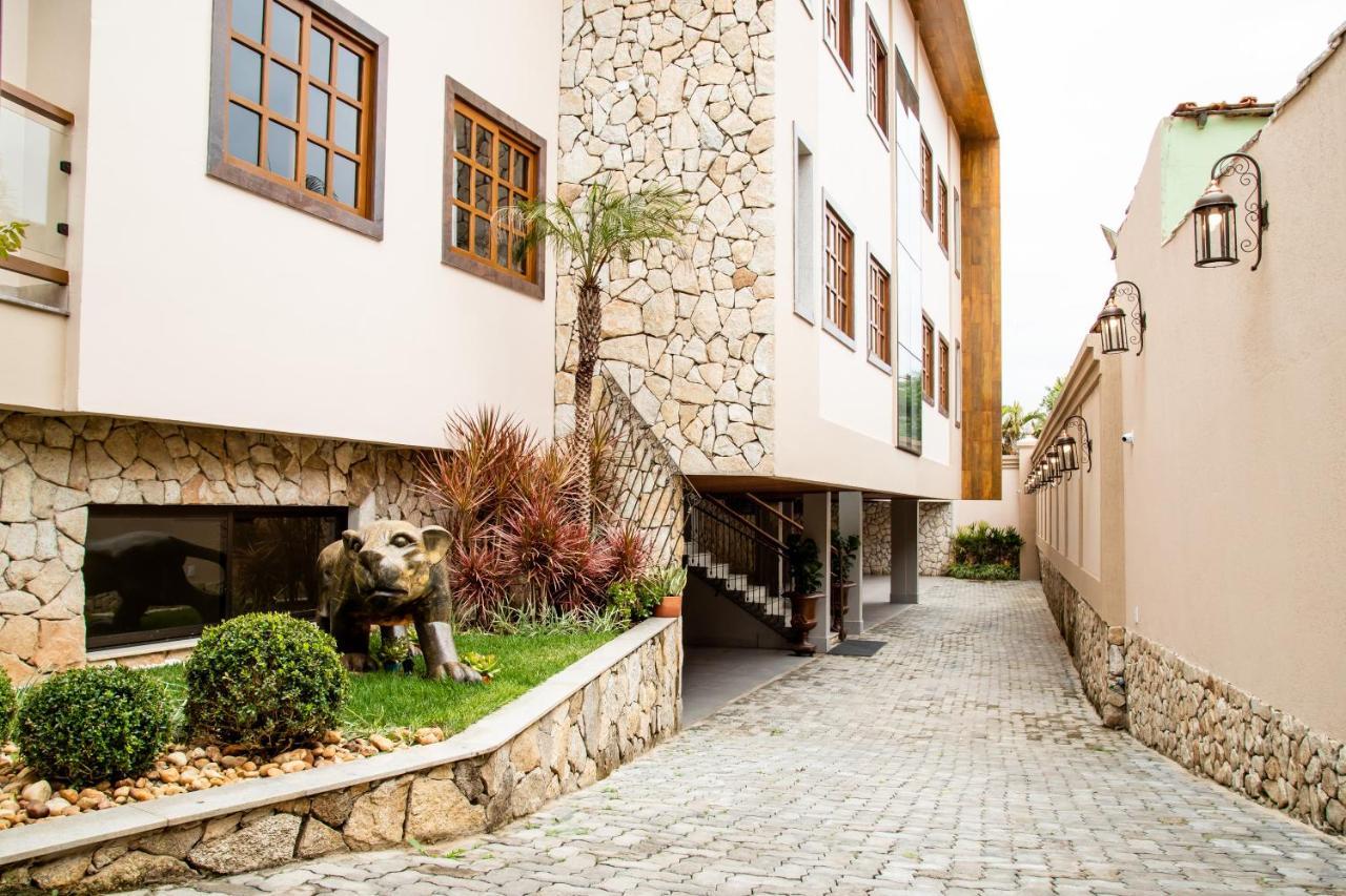 Espaco 250 - Apto Mobiliado, 3 Quartos, Sendo Uma Suite, Banheiro Social, Cozinha Completa, Sala De Estar, Ar Condicionado, Tv E Internet Tiradentes Luaran gambar