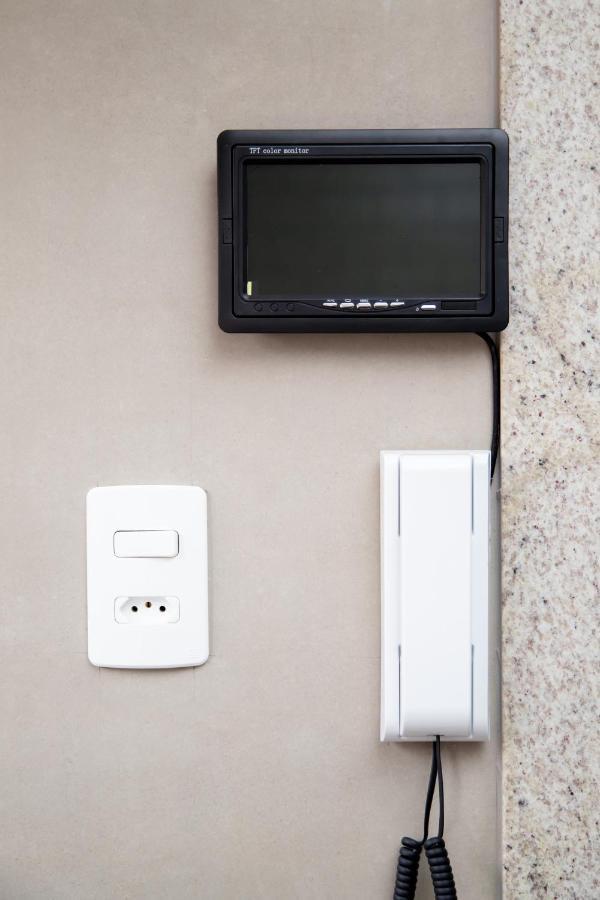 Espaco 250 - Apto Mobiliado, 3 Quartos, Sendo Uma Suite, Banheiro Social, Cozinha Completa, Sala De Estar, Ar Condicionado, Tv E Internet Tiradentes Luaran gambar